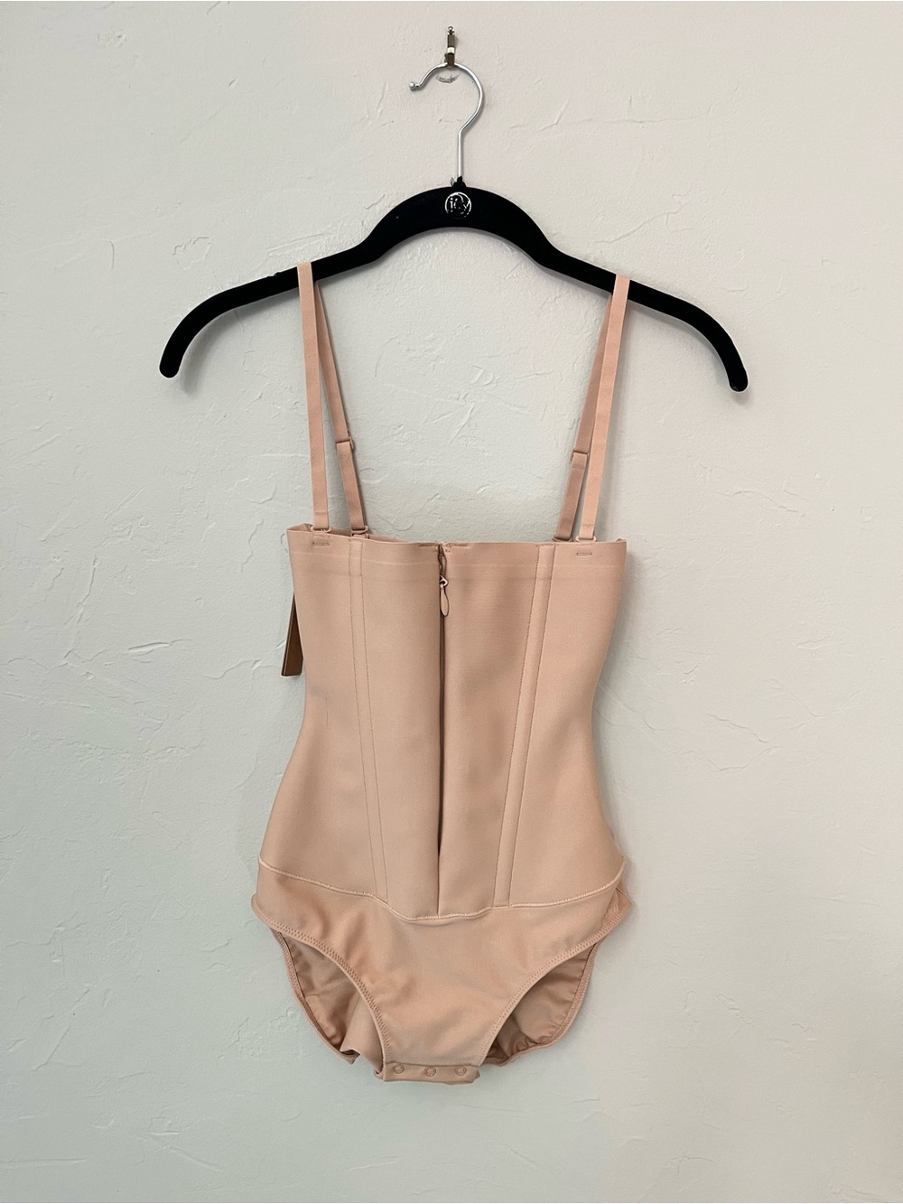 HTF SKIMS BODY CORE SCULPT WAIST CINCHER BUTT LIFTING BRIEF CLAY M